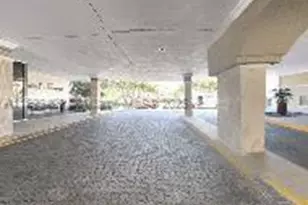 400 Kings Point Dr, Sunny Isles Beach, FL 33160 - Photo 3