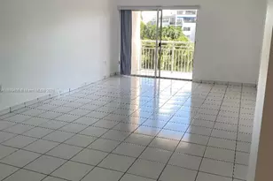 400 Kings Point Dr, Sunny Isles Beach, FL 33160 - Photo 11