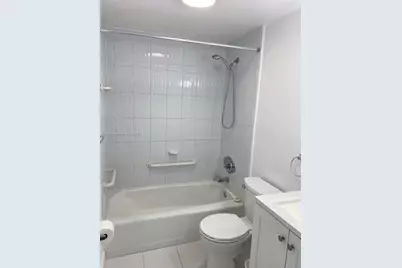 400 Kings Point Dr #328, Sunny Isles Beach, FL 33160 - Photo 13