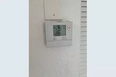 2670 W 76th St #101, Hialeah, FL 33016 - Photo 27