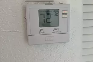 2670 W 76th St, Hialeah, FL 33016 - Photo 27