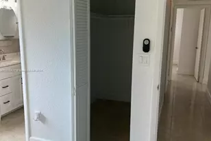 2670 W 76th St, Hialeah, FL 33016 - Photo 23