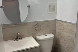 2670 W 76th St, Hialeah, FL 33016 - Photo 25