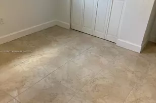 2670 W 76th St, Hialeah, FL 33016 - Photo 15