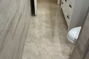 2670 W 76th St, Hialeah, FL 33016 - Photo 21