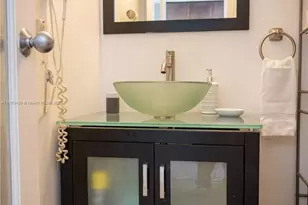 19201 Collins Ave, Sunny Isles Beach, FL 33160 - Photo 17