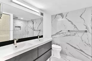 1000 Parkview Dr, Hallandale Beach, FL 33009 - Photo 11