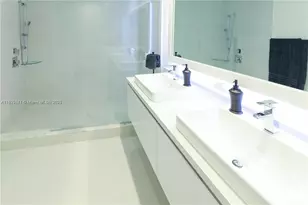 10501 NW 66th St, Doral, FL 33178 - Photo 15