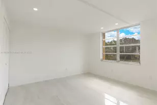 3195 Foxcroft Rd, Miramar, FL 33025 - Photo 5