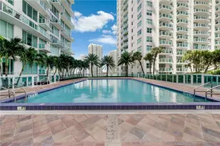 41 SE 5th St, Miami, FL 33131 - Photo 23