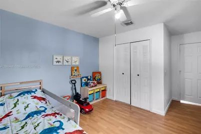 10470 SW 16th St, Pembroke Pines, FL 33025 - Photo 25