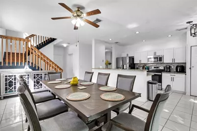 10470 SW 16th St, Pembroke Pines, FL 33025 - Photo 13