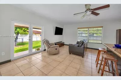 6457 SW 14th St, West Miami, FL 33144 - Photo 15