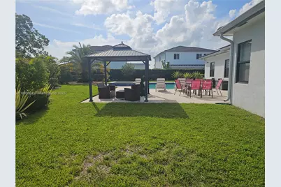 18964 SW 135th Ave, Miami, FL 33177 - Photo 29
