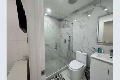 2122 NE 39th Ter, Homestead, FL 33033 - Photo 17