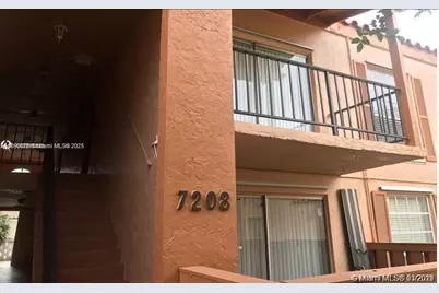 7208 Fairway Dr #I17, Miami Lakes, FL 33014 - Photo 13