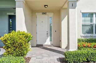 1240 Eucalyptus Dr, Hollywood, FL 33021 - Photo 1