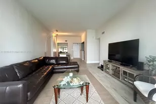 100 Bayview Dr, Sunny Isles Beach, FL 33160 - Photo 19