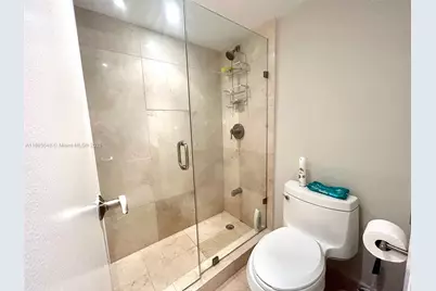 100 Bayview Dr #PH08, Sunny Isles Beach, FL 33160 - Photo 29