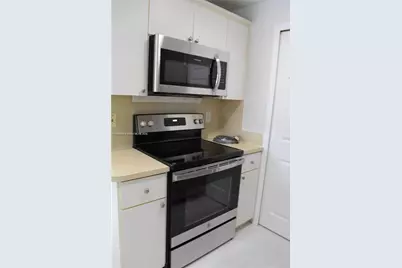 6540 NW 114th Ave #1401, Doral, FL 33178 - Photo 9