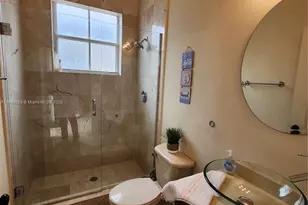 18031 NW 87th Ct, Hialeah, FL 33018 - Photo 37