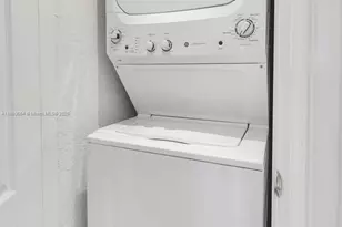 7135 Collins Ave, Miami Beach, FL 33141 - Photo 17