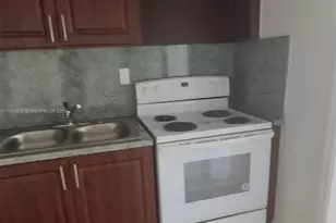 2046 SW 7th St, Miami, FL 33135 - Photo 7