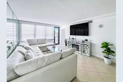 5225 Collins Ave #517, Miami Beach, FL 33140 - Photo 7