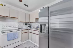 8820 SW 27th St, Miami, FL 33165 - Photo 27