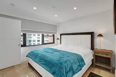 5225 Collins Ave #1411, Miami Beach, FL 33140 - Photo 17