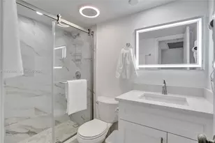 5225 Collins Ave, Miami Beach, FL 33140 - Photo 19