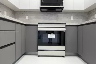 210 174th St, Sunny Isles Beach, FL 33160 - Photo 23