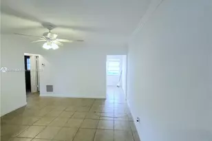 412 SW 10th St, Hallandale Beach, FL 33009 - Photo 13