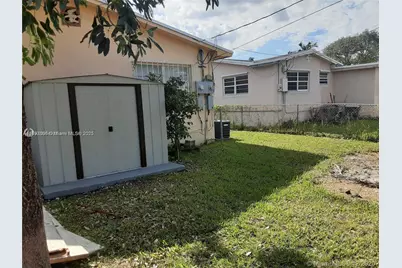 412 SW 10 St, Hallandale Beach, FL 33009 - Photo 19
