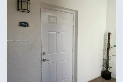 3105 NE 184th St #7202, Aventura, FL 33160 - Photo 3