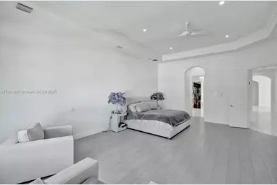 1516 Island Blvd, Aventura, FL 33160 - Photo 63