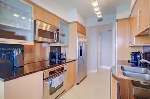 6365 Collins Ave, Miami Beach, FL 33141 - Photo 9