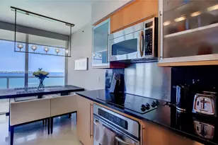 6365 Collins Ave, Miami Beach, FL 33141 - Photo 7