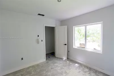 10290 SW 174th Ter, Miami, FL 33157 - Photo 5