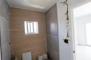 10290 SW 174th Terrace, Miami, FL 33157 - Photo 11