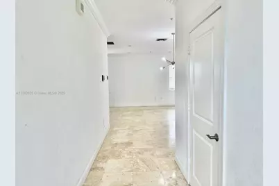 813 SE 18th Ct, Fort Lauderdale, FL 33316 - Photo 9