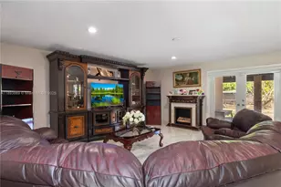 19501 SW 236th St, Homestead, FL 33031 - Photo 7