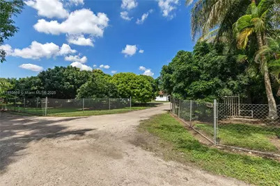 19501 SW 236th St, Homestead, FL 33031 - Photo 69