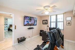 2401 S Ocean Dr, Hollywood, FL 33019 - Photo 41