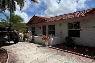 4390 NW 4th Ct, Coconut Creek, FL 33066 - Photo 5
