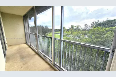 13450 SW 3rd St #415D, Pembroke Pines, FL 33027 - Photo 13