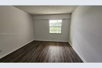 13450 SW 3rd St #415D, Pembroke Pines, FL 33027 - Photo 11
