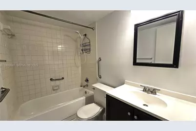 13450 SW 3rd St #415D, Pembroke Pines, FL 33027 - Photo 5