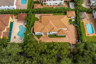 16763 NW 77th Path, Miami Lakes, FL 33016 - Photo 45