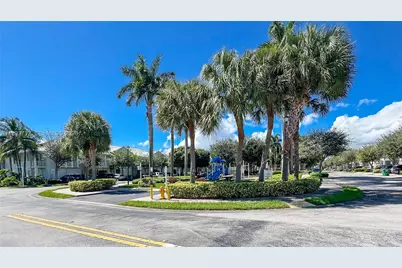 10742 NW 74th Ln, Doral, FL 33178 - Photo 47